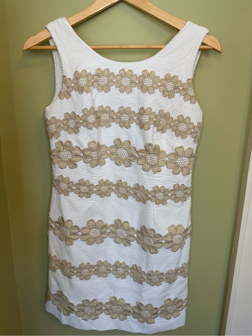 Lilly Pulitzer White Sleeveless Mini Dress with Gold Floral Trim